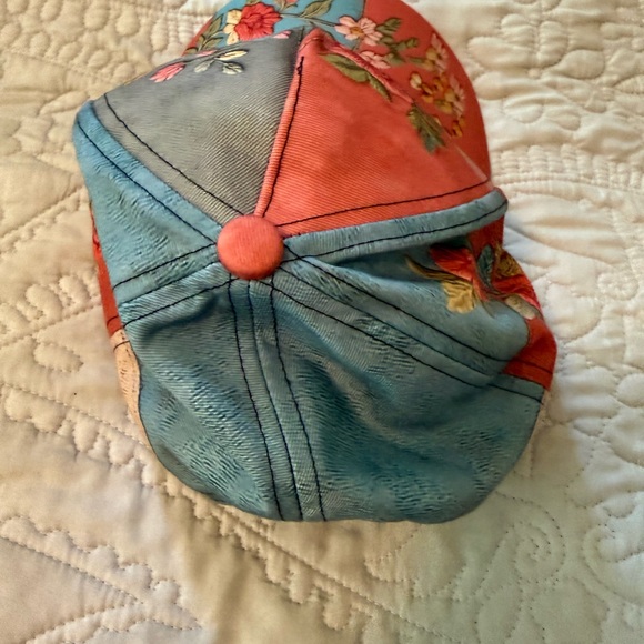 Floral Print Blue Denim Baseball Cap Hat OS New - Picture 2 of 4